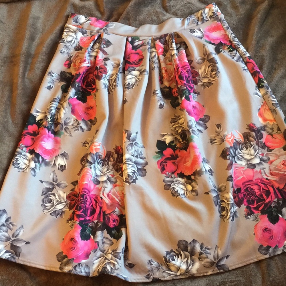 Pleated Midi Skirt